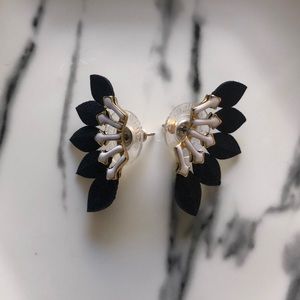 Stella & Dot Feather Stud Earrings.